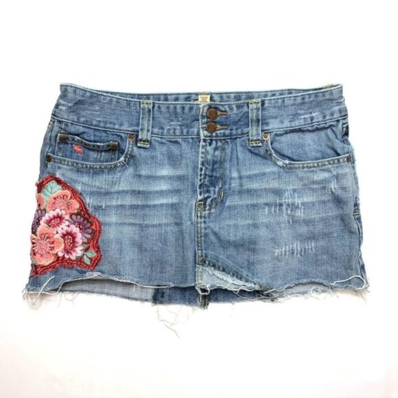 Vintage Abercrombie‎ & Fitch Embroidered Floral Denim Mini Skirt - Picture 1 of 4